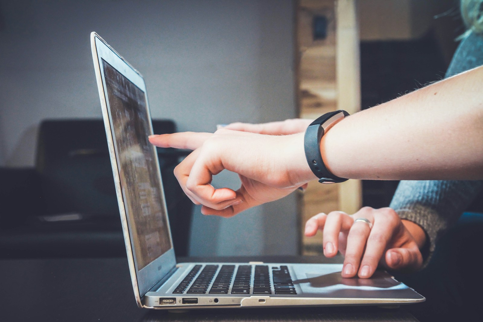 A Digital Reset Routine for the End of a Busy Week